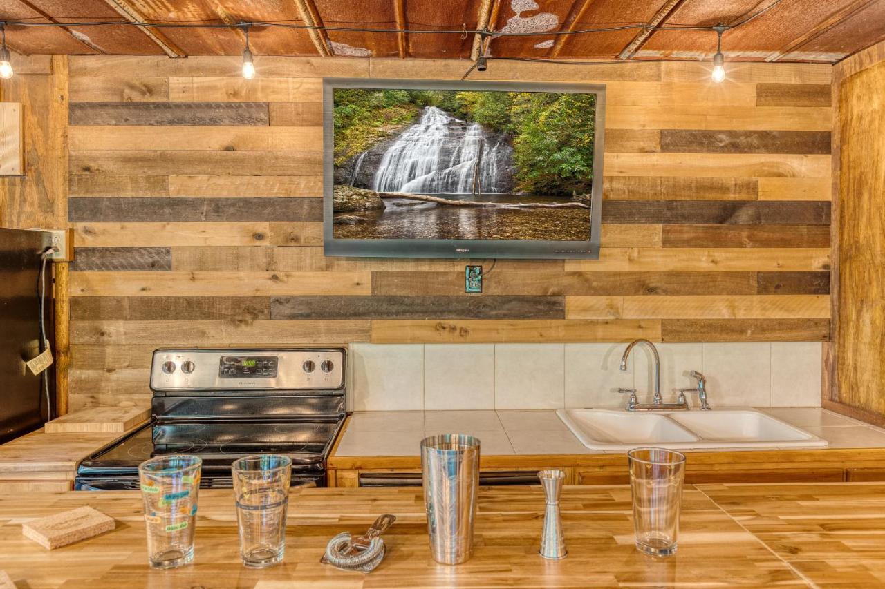 Secluded Sunrise Ridge-10 Min From Blue Ridge, King Beds, Hot Tub, 2 Porches, Fireplace Wood Burning, Mountain View, Cozy Exterior foto